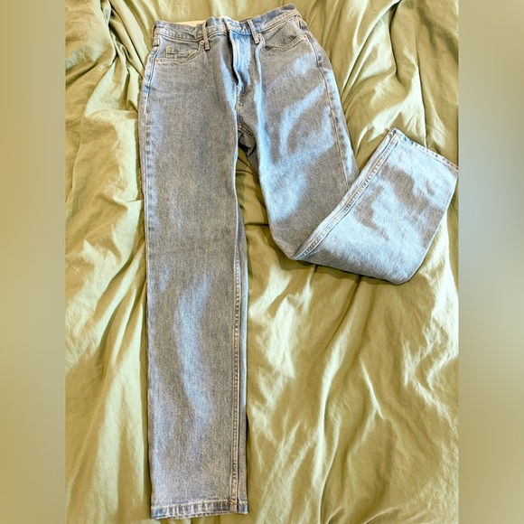 Everlane The Original Cheeky® Jean - Picture 1 of 5